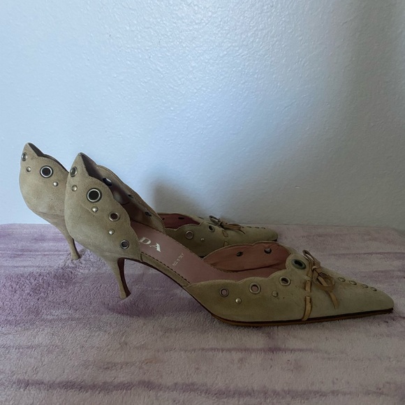 PRADA beige suede kitten heels - Picture 6 of 7